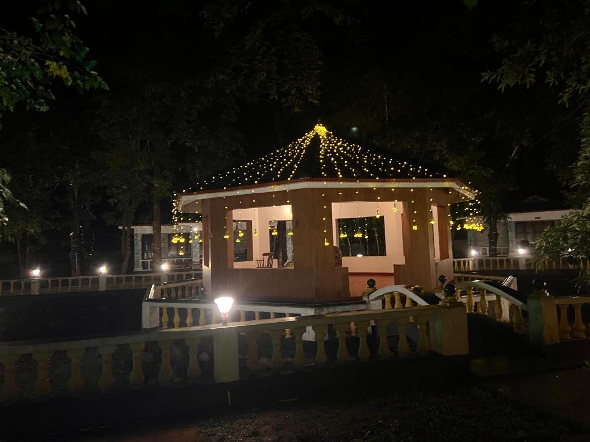 Surya Eco And Wedding Resort Thrissur Ngoại thất bức ảnh