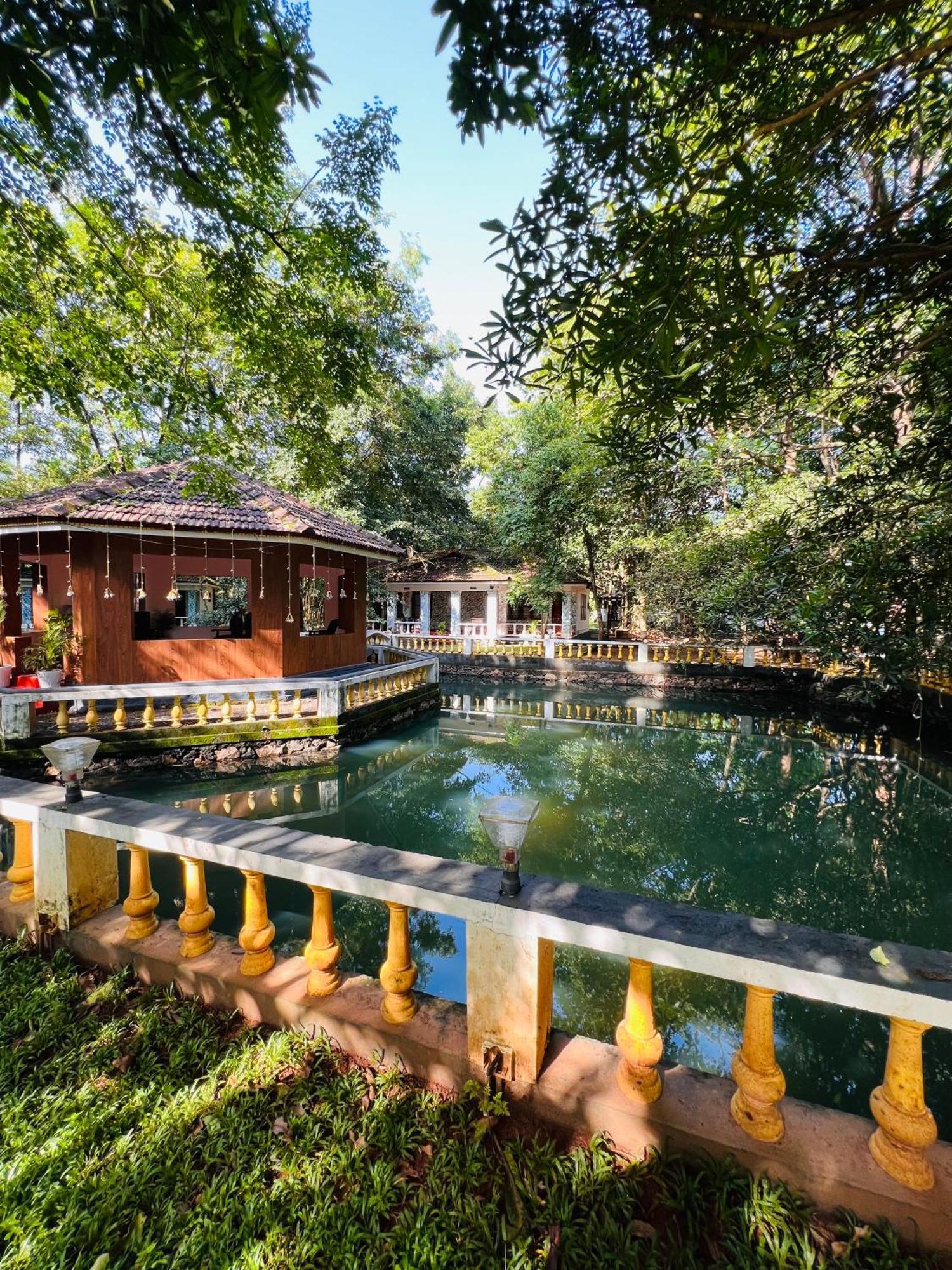 Surya Eco And Wedding Resort Thrissur Ngoại thất bức ảnh