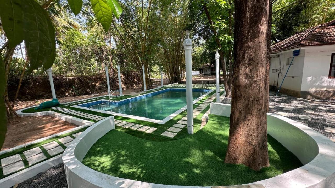Surya Eco And Wedding Resort Thrissur Ngoại thất bức ảnh