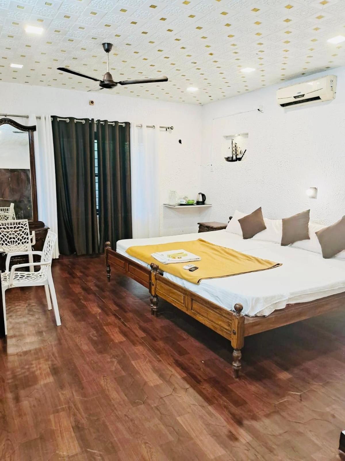 Surya Eco And Wedding Resort Thrissur Ngoại thất bức ảnh